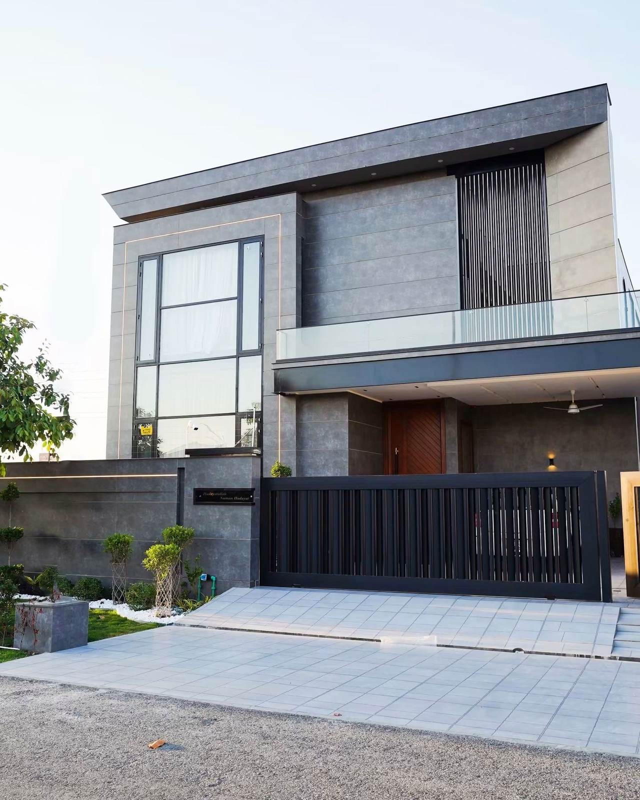 Modern villa delivered in Lahore
